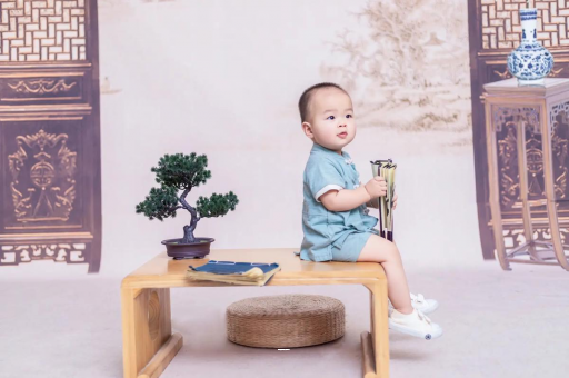 通许四个月宝宝可以坐着吗 通许四个月宝宝可以坐着吗